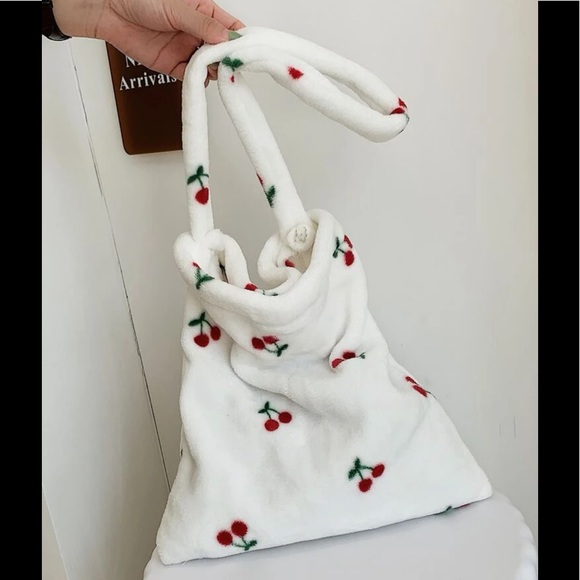 SHEIN Cherry Graphic Fluffy Shoulder Bag - Picture 2 of 12